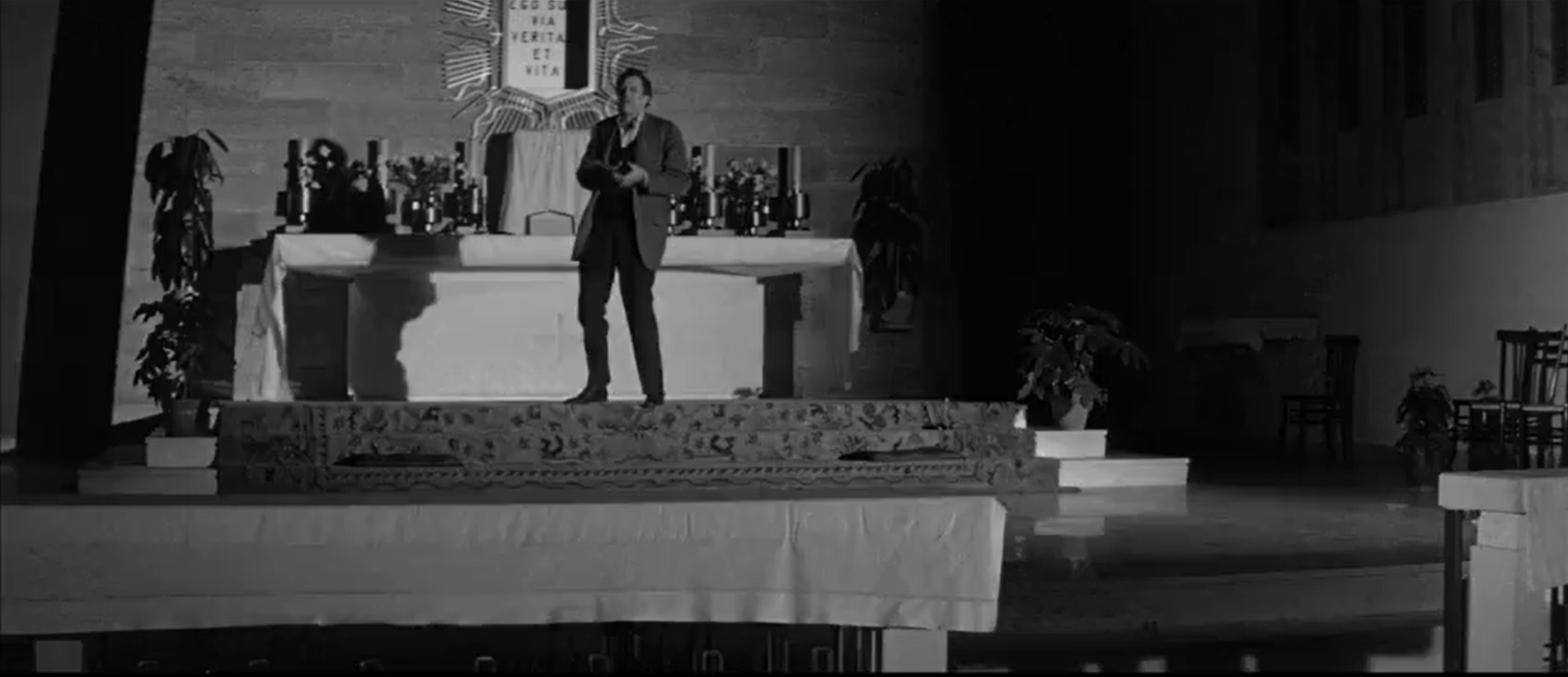 kadr z filmu OSTATNI CZŁOWIEK NA ZIEMI |The Last Man on Earth, 1964, reż. Ubaldo Ragona / Sidney Salkow